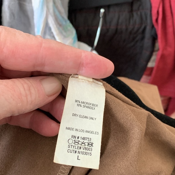 Lily pad vest with fringe trim - Picture 4 of 4